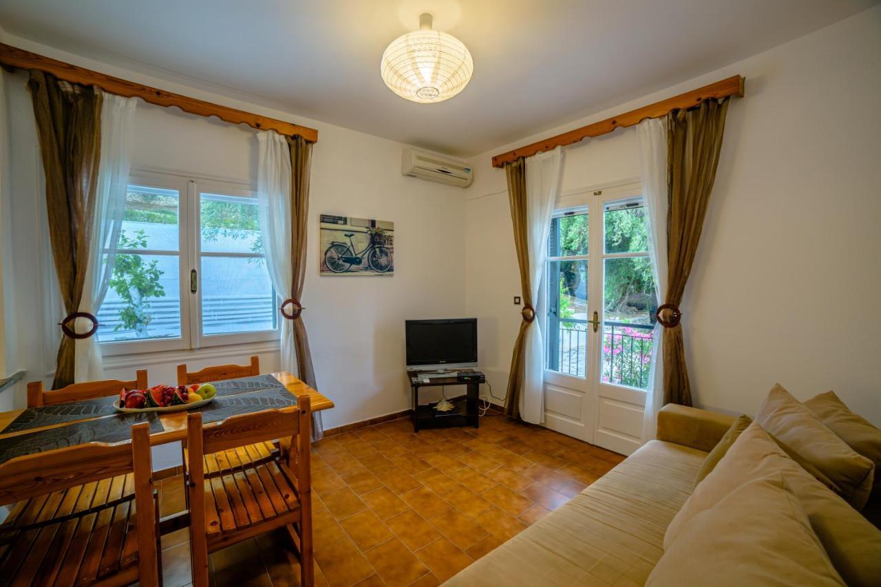 Apartment Zeus 2-With Pool And Sea View Apartment